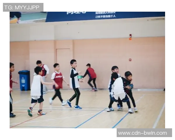 正篮球：探索篮球运动的精神与技巧，激发团队合作与个人成长的无限可能